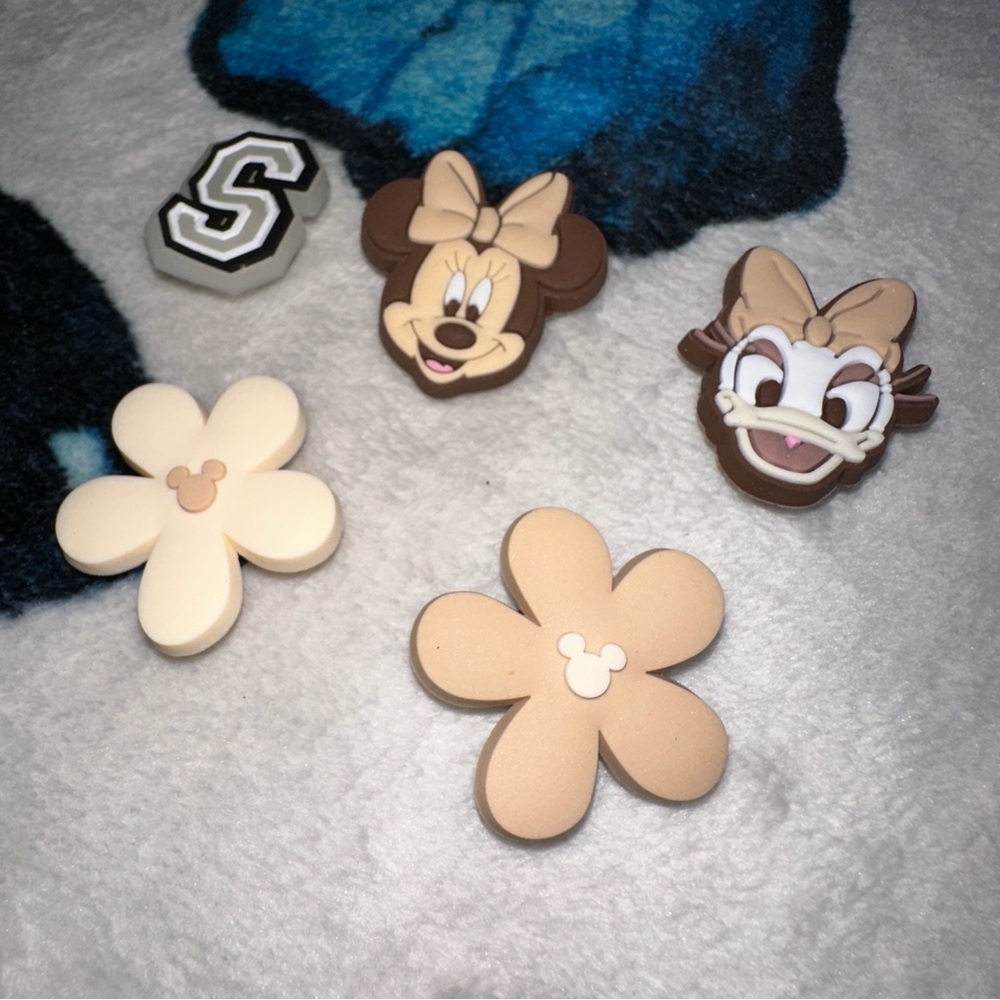 Croc charms - Picture 2 of 4